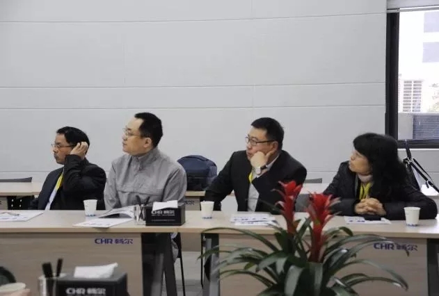 高端拉床,专用机床,内拉床,外拉床,数控机床,自动化生产线,工业机器人,拉床,拉刀,自动化