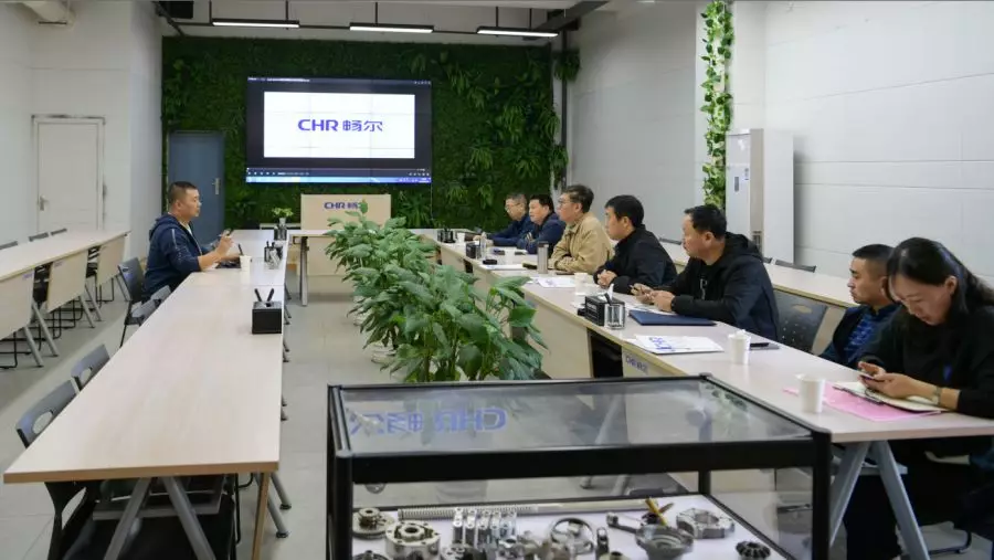 高端拉床,专用机床,内拉床,外拉床,数控机床,自动化生产线,工业机器人,拉床,拉刀,自动化