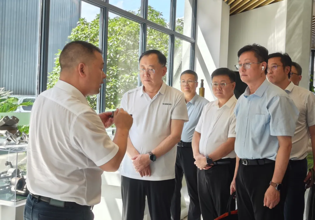 拉床,拉刀,自动化,高端拉床,专用机床,内拉床,外拉床,数控机床,自动化生产线,工业机器人